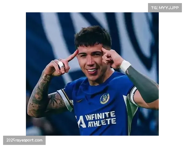 切尔西官方确认,中场核心恩佐-费尔南德斯因脚踝伤势提前告别本赛季